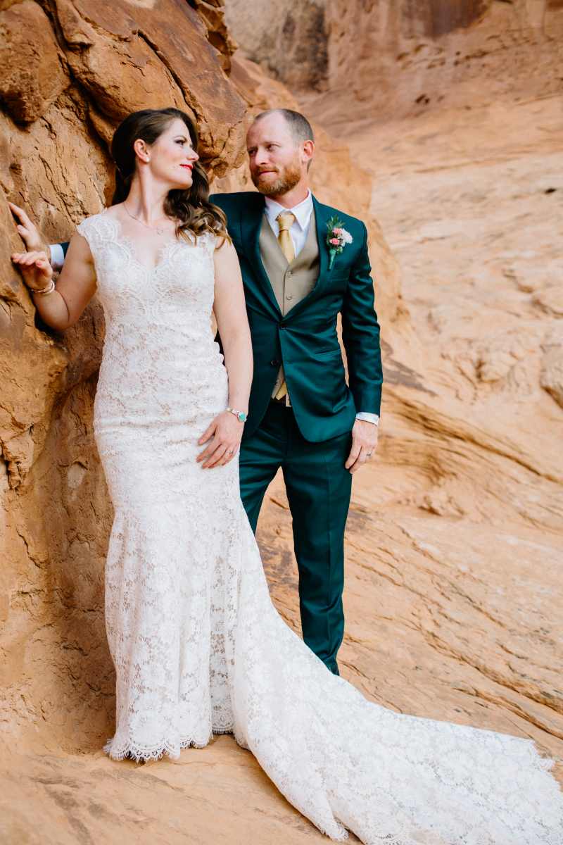 Going The Extra Mile for Love - The Inspiring Tale of a Dreamy Moab Desert Wedding