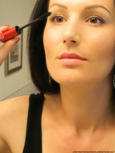 Fall 2015 Makeup Tutorial - No7 Lash Impact Mascara