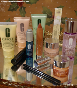 Holiday Gift Guide for Beauty Products - Clinique Little Holiday Helpers