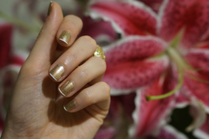 Beauty Tutorial: DIY Modern Glam Gold French Manicure