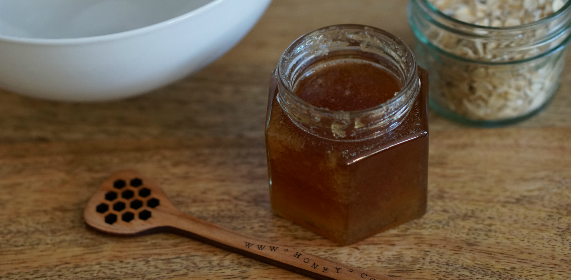 DIY Beauty Tutorial Honey Oatmeal Scrub
