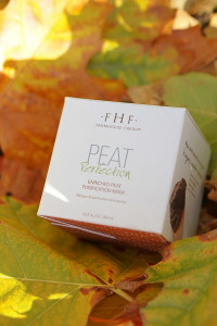 The Fun & Fashionable Fall Giveaway - Farmhouse Fresh Peat Skin Mask