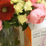 How To Heal Breakouts with The Neutrogena Light Therapy Acne Mask