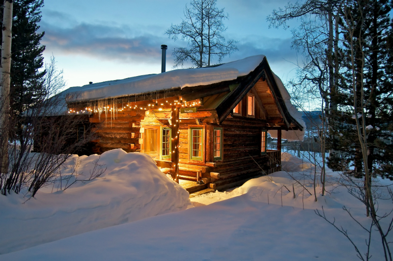 Winter Wonderland Resorts That Brighten Up The Holidays - The Home Ranch