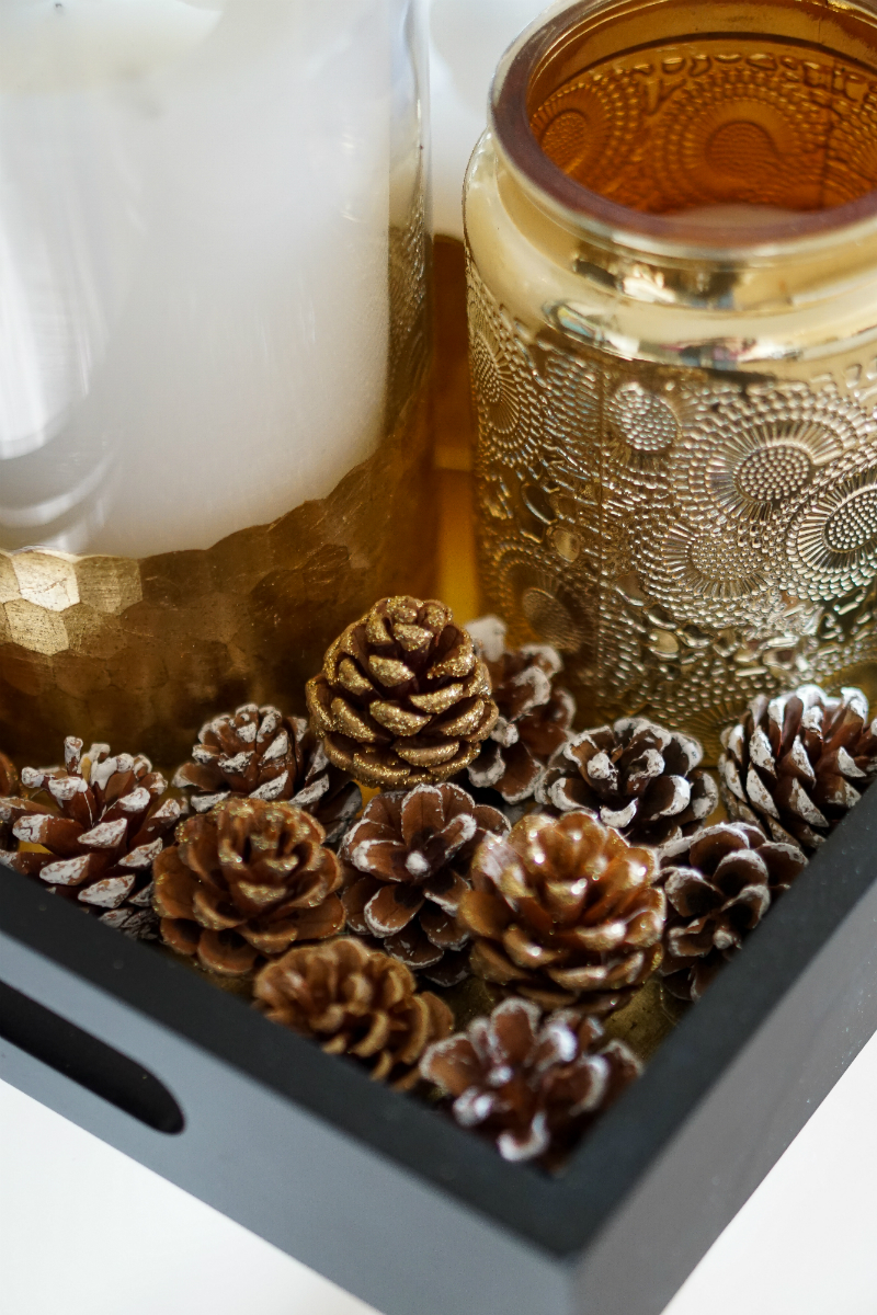 How To Decorate Your Home for The Holidays in Less Than an Hour