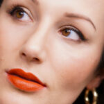 6 Gorgeous Lipsticks That Brighten Your Face During Winter 6-Stunning-Lipsticks-To-Brighten-Your-Face-During-Winter-1