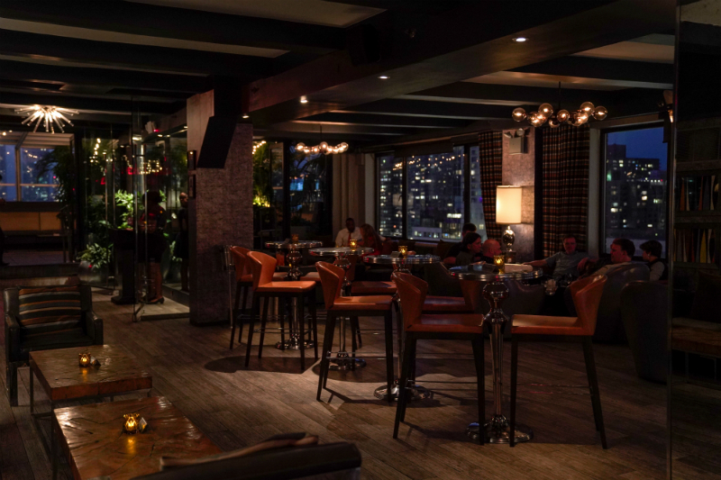 New York City Travel Guide - 3 NYC Bars That Are Perfect for a Romantic Date Night