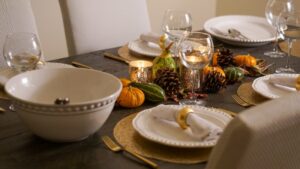 How To Create an Elegant Tablescape for Thanksgiving