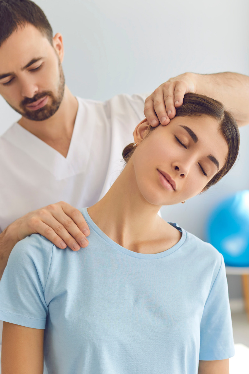 Alternative Medicine Treatments: A Holistic Approach to Optimum Health & Wellness - Chiropractic Adjustment