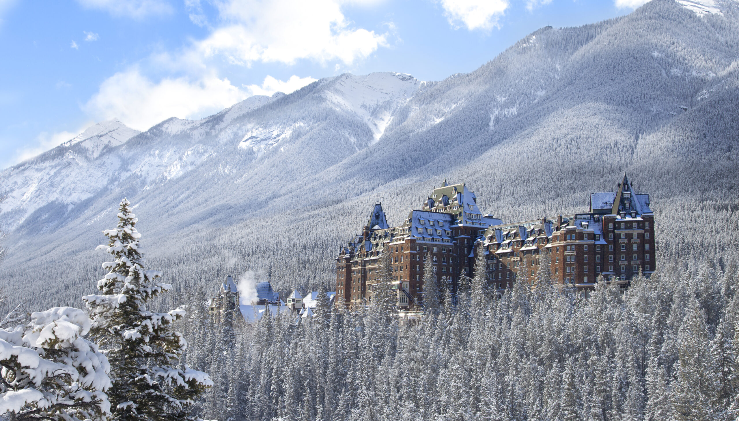 5 Luxury Resorts Inspiring Couples to Celebrate Valentine's Day with Memorable Experiences - The Fairmont Banff Springs