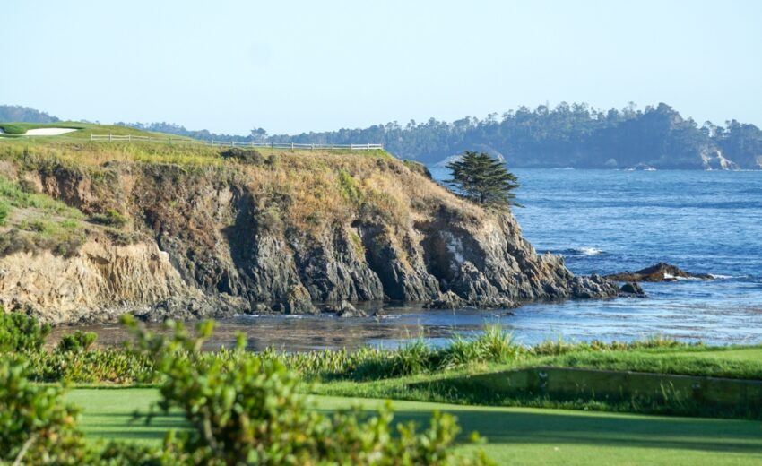 The Ultimate Travel Guide to Pebble Beach, California: