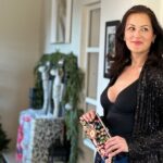 Holiday-Style-Inspiration-Glamorous-Sequin-Party-Outfits-To-Wear-To-Celebrate-The-Holidays-2