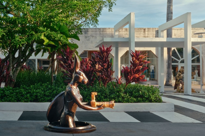 Miami Art Week 2025 - Gillie & Marc - Paparazzi Rabbit Edit
