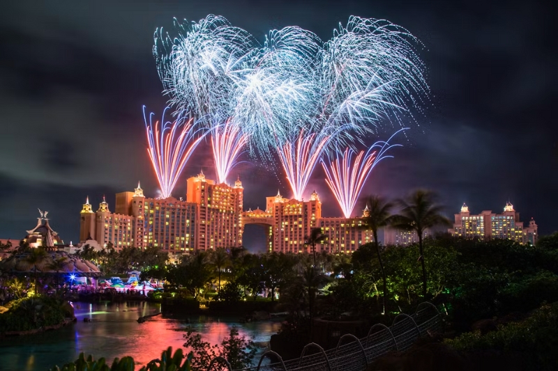 New Year’s Eve 2025 The Most Luxurious Parties, Dinners & Destination Celebrations to Ring in 2026 - Image credit Atlantis Paradise Island Bahamas