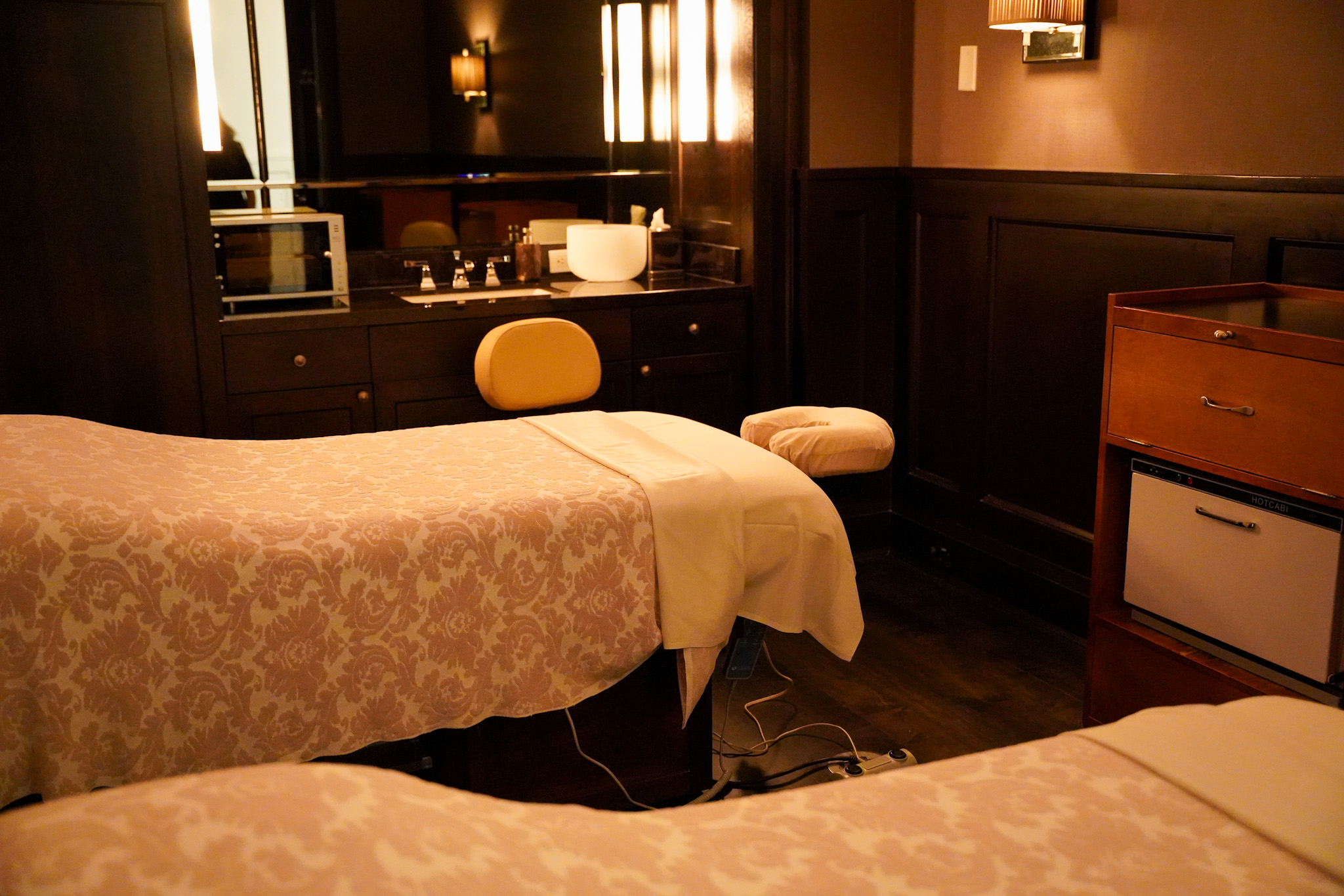 From Royalty to Rock 'n' Roll: Discover Vancouver's Most Legendary Luxury Hotel - Rosewood Hotel Georgia - Image credit Christina-Lauren Pollack