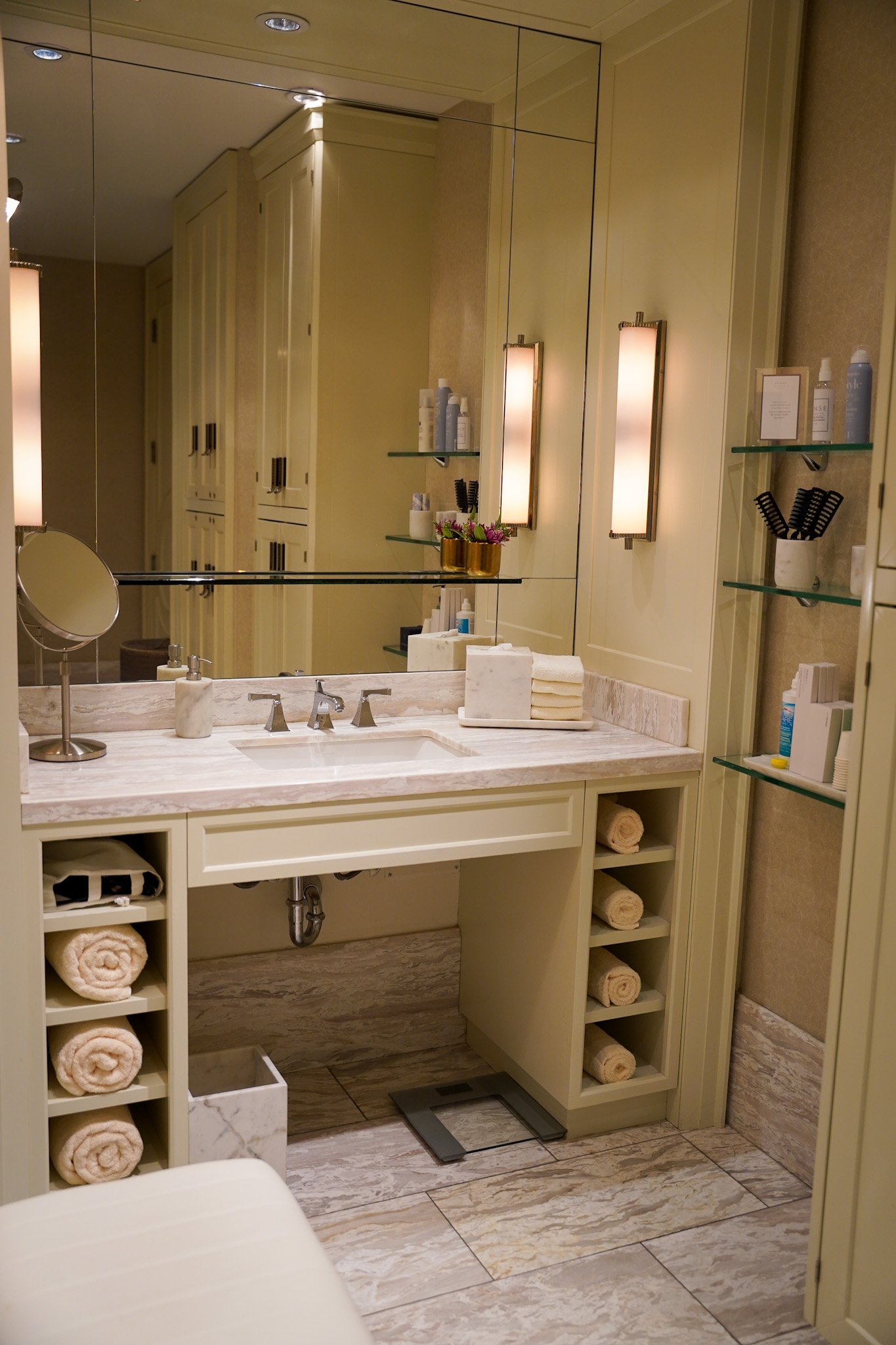 From Royalty to Rock 'n' Roll: Discover Vancouver's Most Legendary Luxury Hotel - Rosewood Hotel Georgia - Image credit Christina-Lauren Pollack