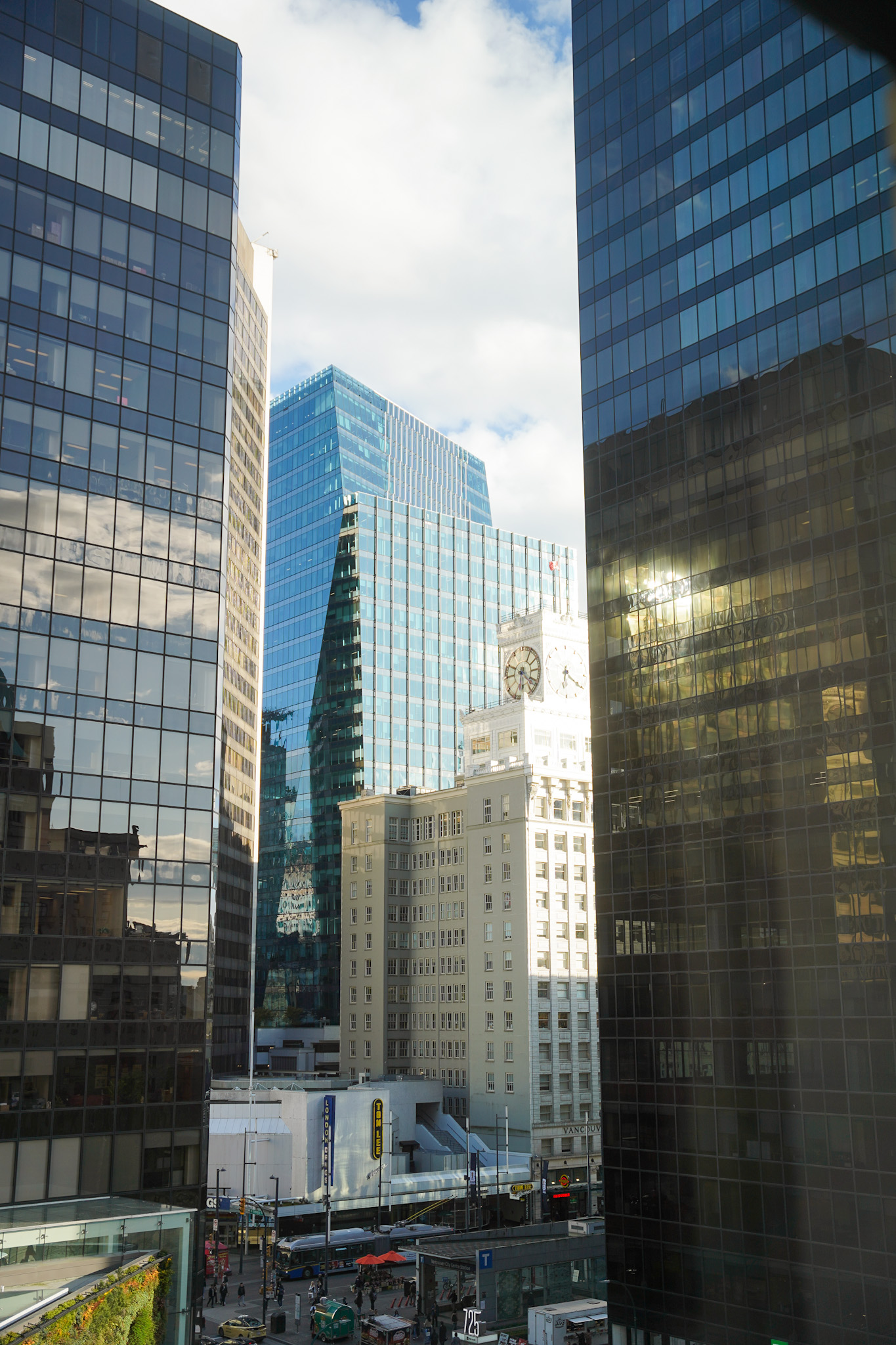 From Royalty to Rock 'n' Roll: Discover Vancouver's Most Legendary Luxury Hotel - Image credit Christina-Lauren Pollack