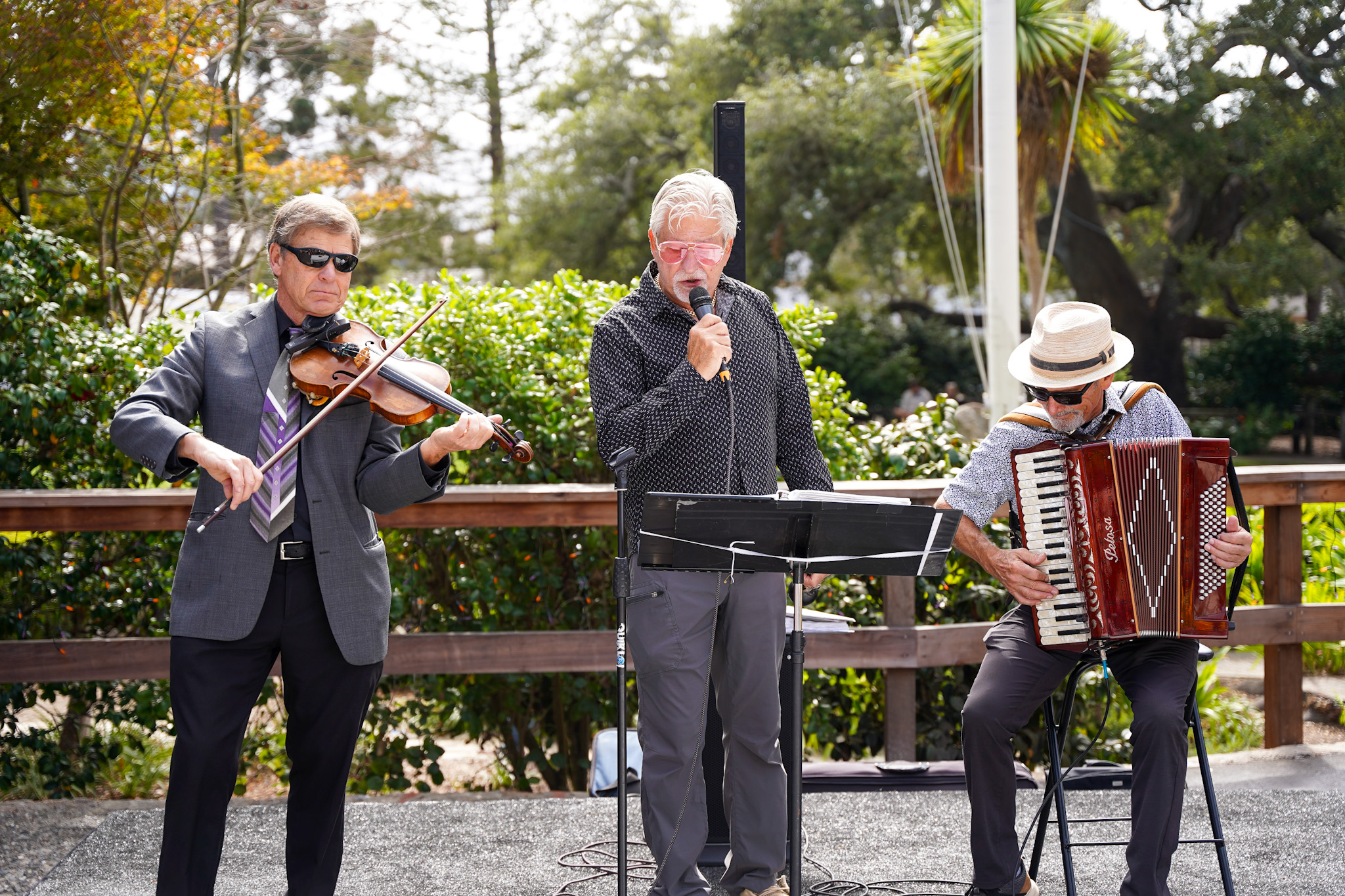 Vesuvio in Carmel-by-the-Sea Hosts A "Tutti a Tavola!" Fundraiser for The Carmel Mission Foundation - Image credit Christina-Lauren Pollack